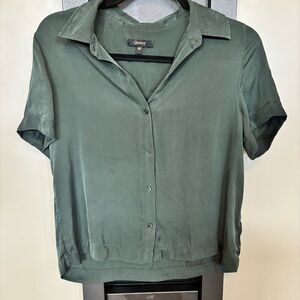 🍃 Quince Stretch Silk Short Sleeve Blouse - size XS